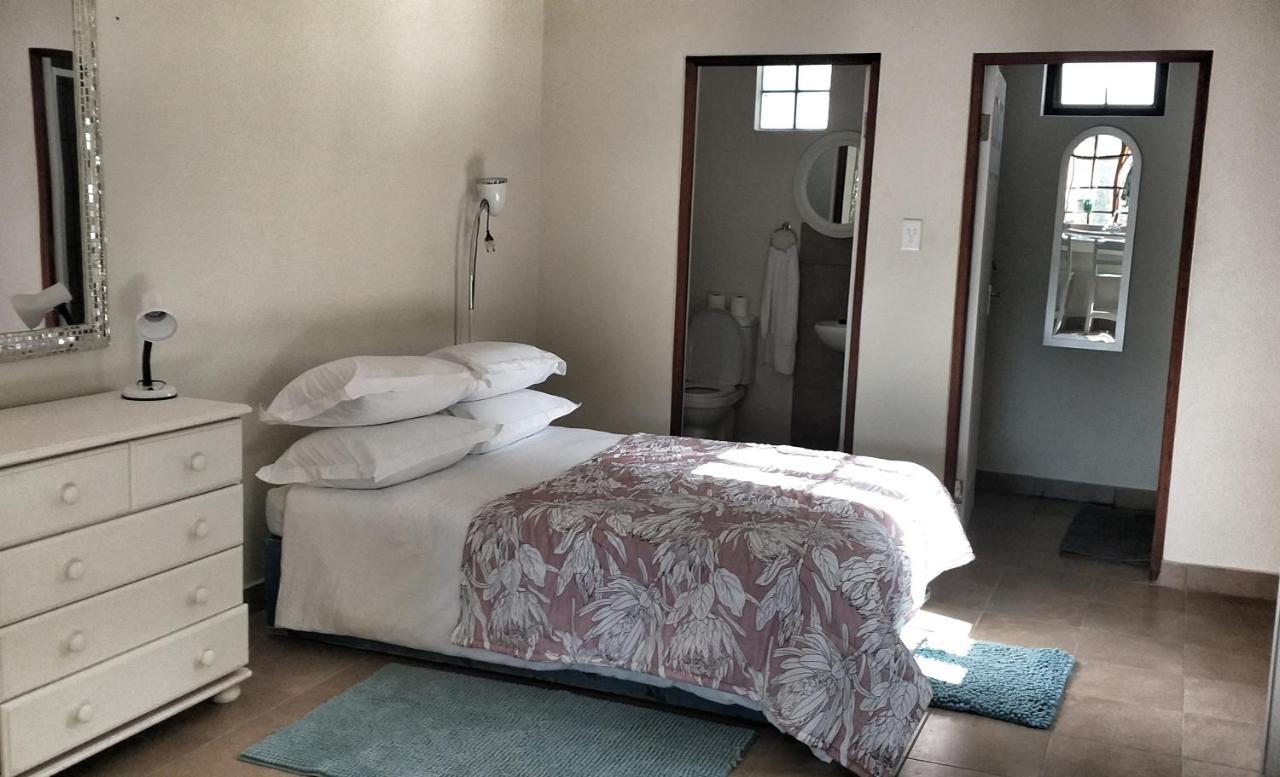 Eastbrook River Self Catering Cottages セッジフィールド エクステリア 写真