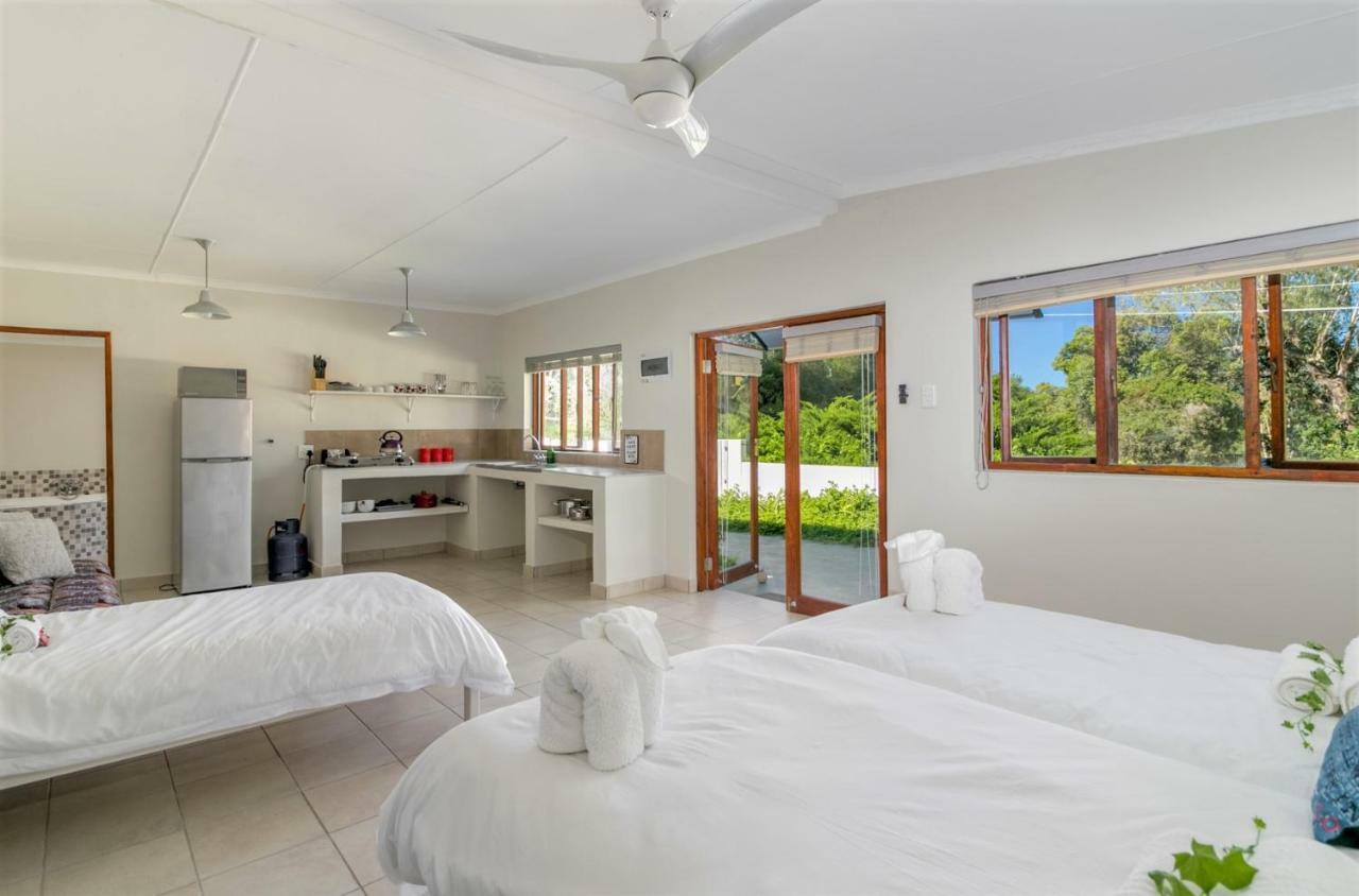 Eastbrook River Self Catering Cottages セッジフィールド エクステリア 写真