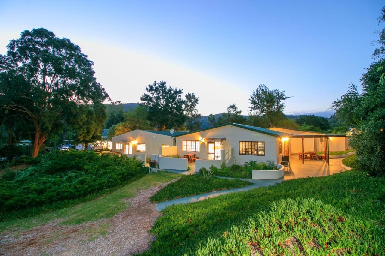 Eastbrook River Self Catering Cottages セッジフィールド エクステリア 写真
